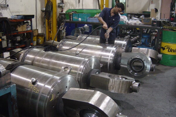 Hydraulic Cylinders Manufacturers in Singapore